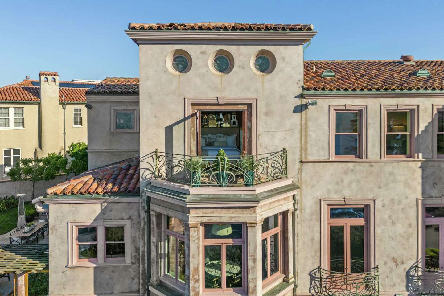 Photos: Robin Williams’ Former San Francisco Home On Sale For $25M