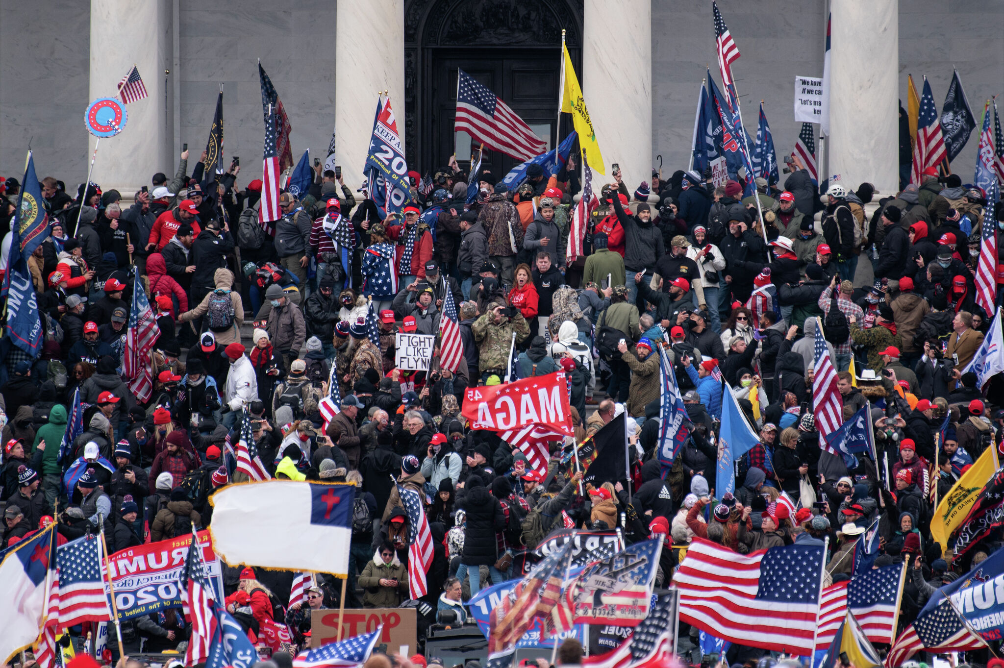 Houston man convicted of several felonies for Jan.6 Capitol riot