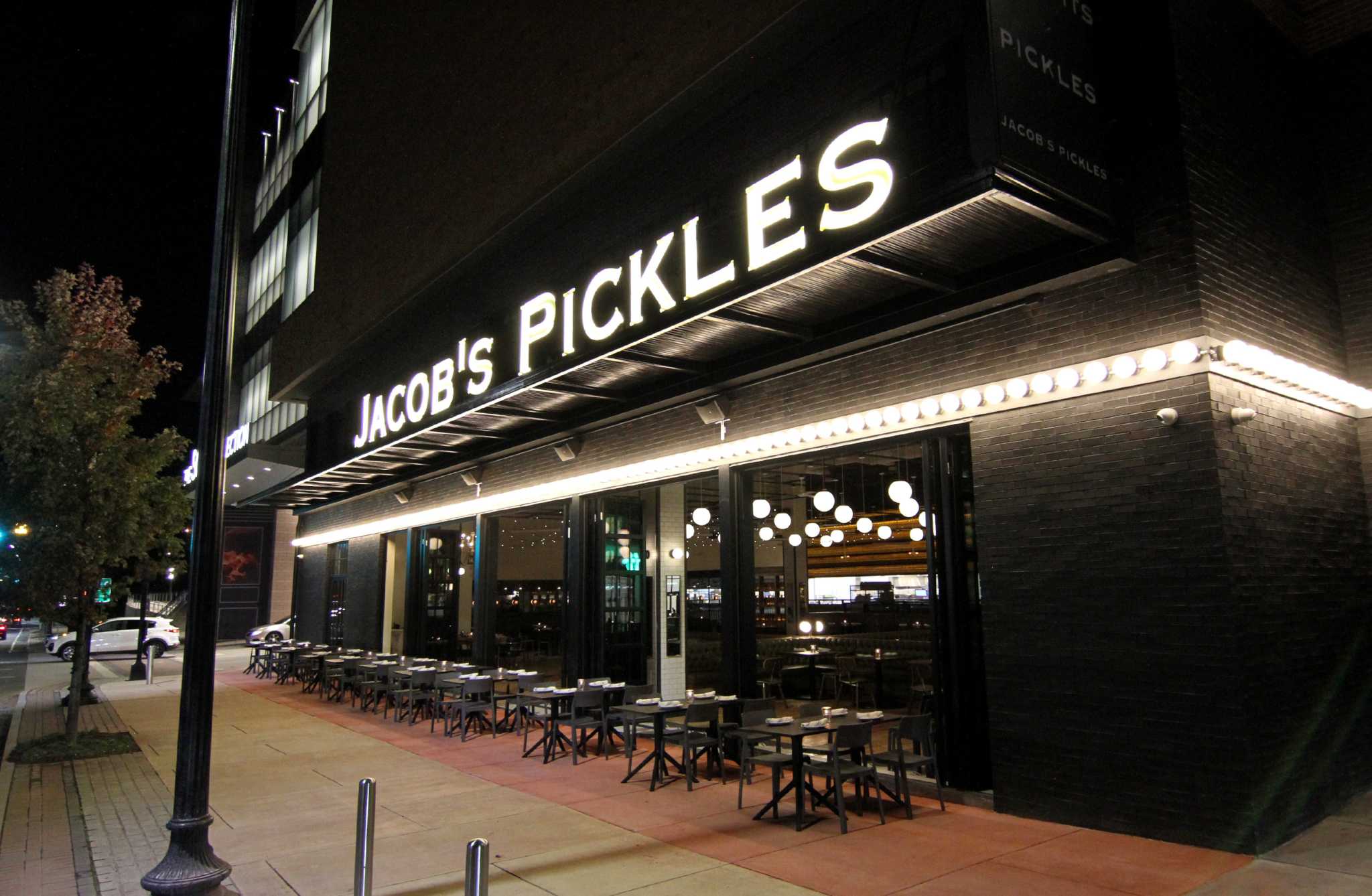 Jacobs Pickles restaurant set to open in Norwalk mall