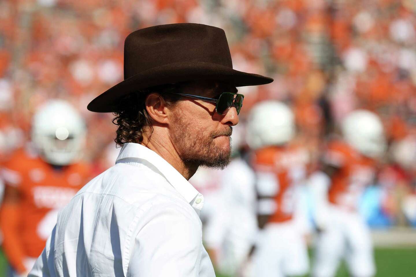 Matthew McConaughey and Camila Alves drop pants for Pantalones tequila