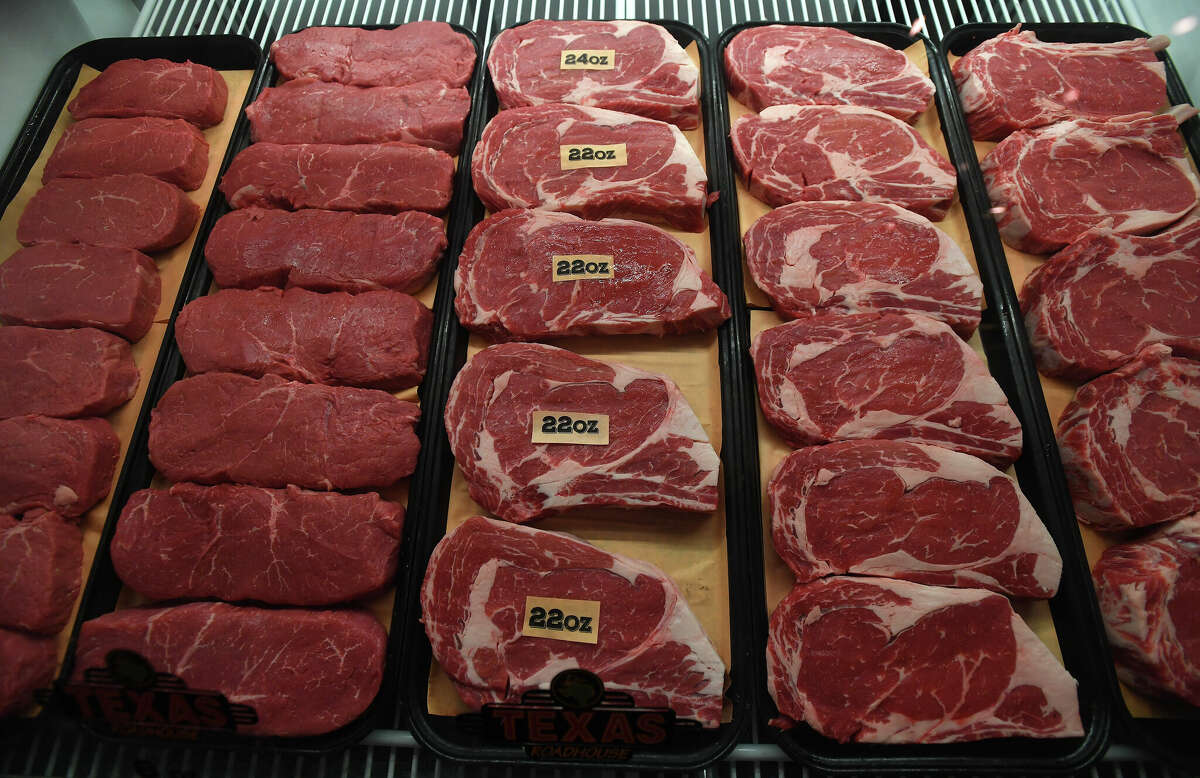 Beaumont meatcutter wins Texas Roadhouse challenge