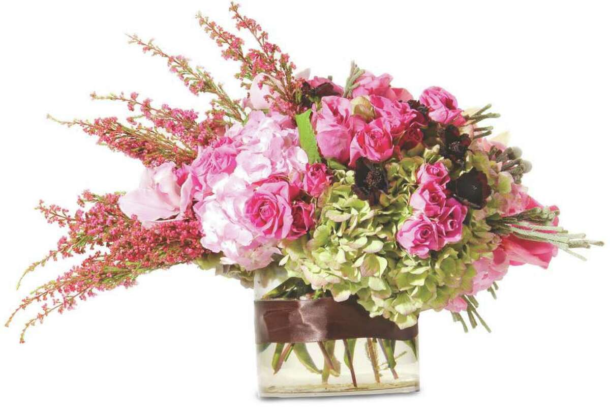 Daring To Be Different Unconventional Flowers Are In For Spring Or Summer Weddings