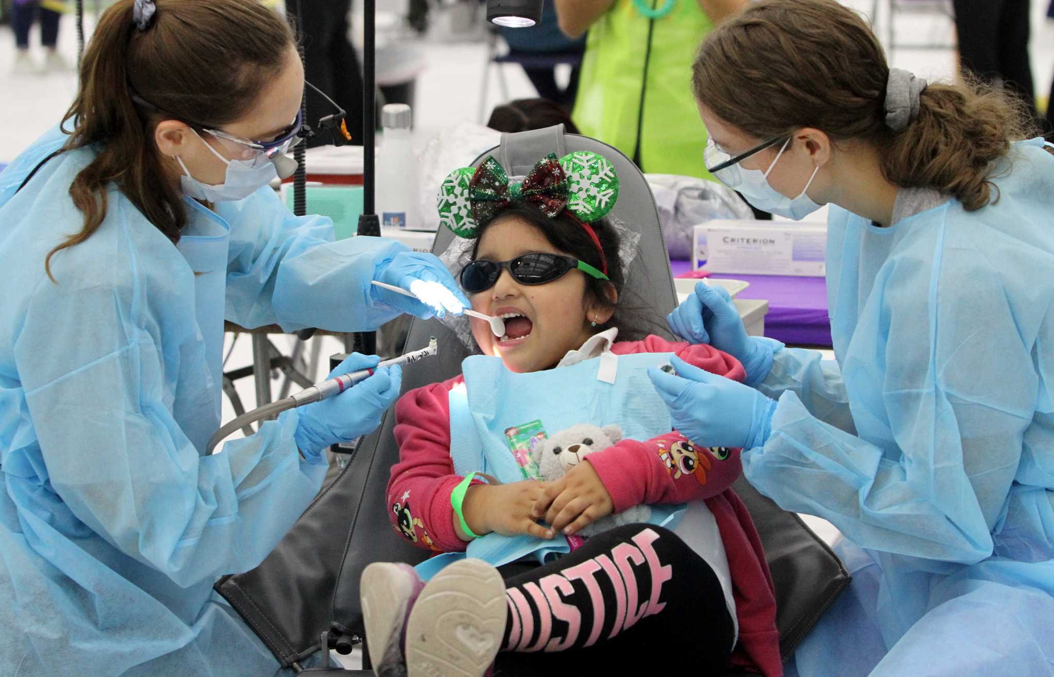 Free dental clinic in New Haven expected to serve over 1,000