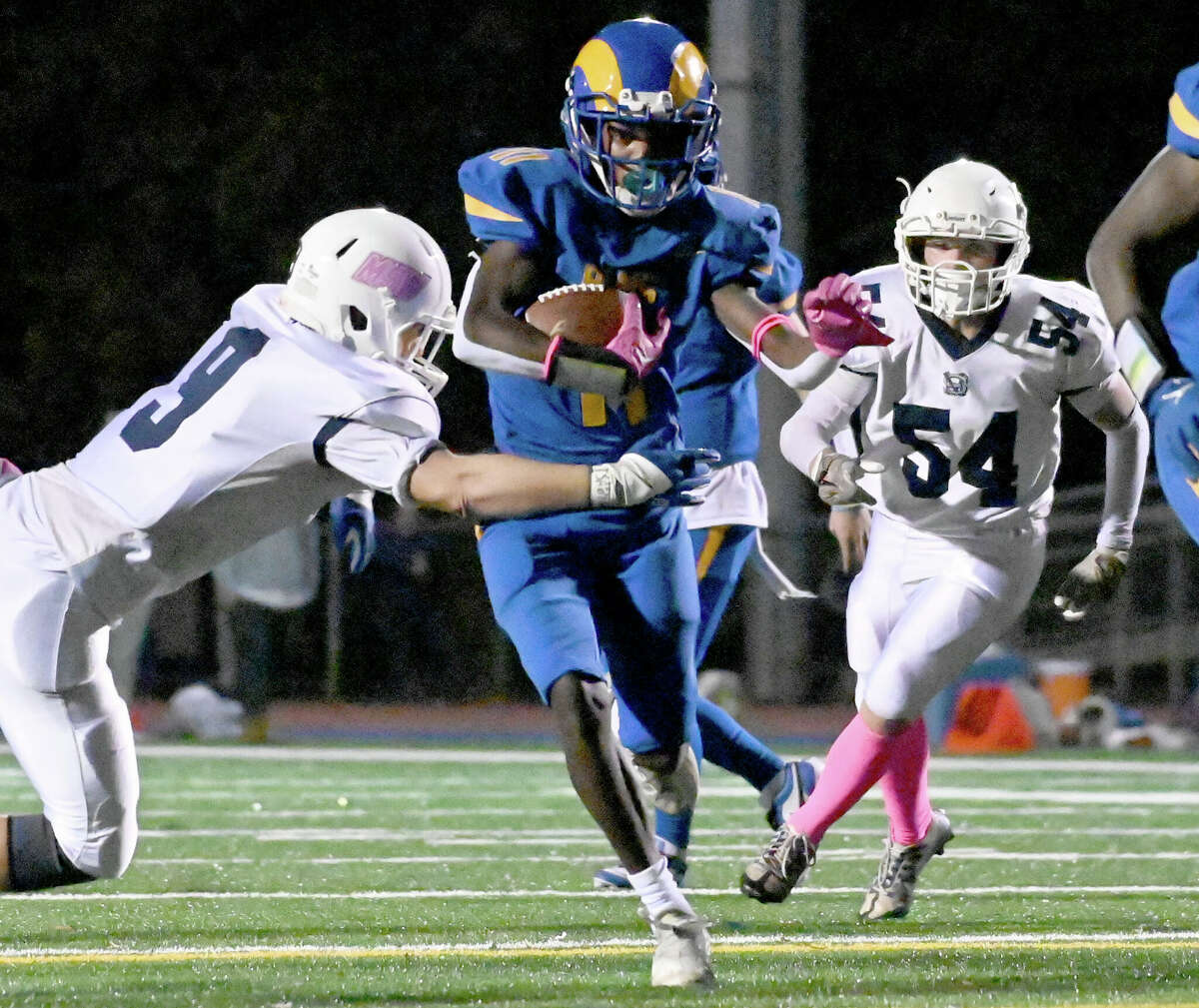 Rockville football beats Saybrook/Westbrook in Pequot tilt