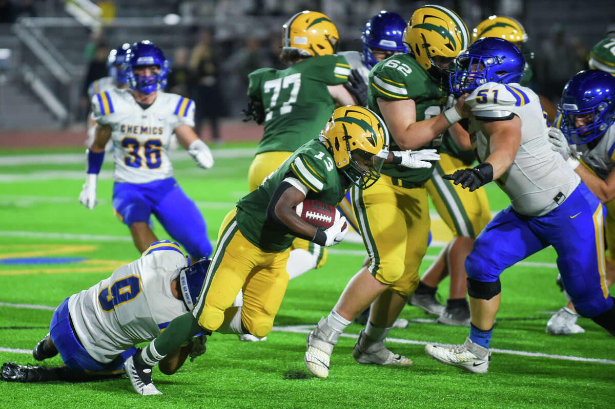 Dow edges Chemics in hardfought playoff opener