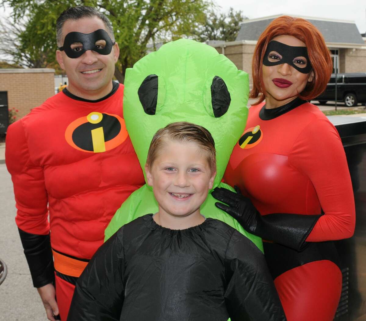 Halloween party provides spooky fun for kids in Edwardsville