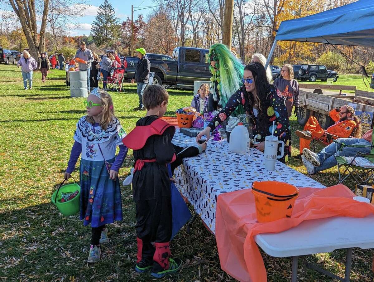 More than 500 children attended Sanford's trunkortreat