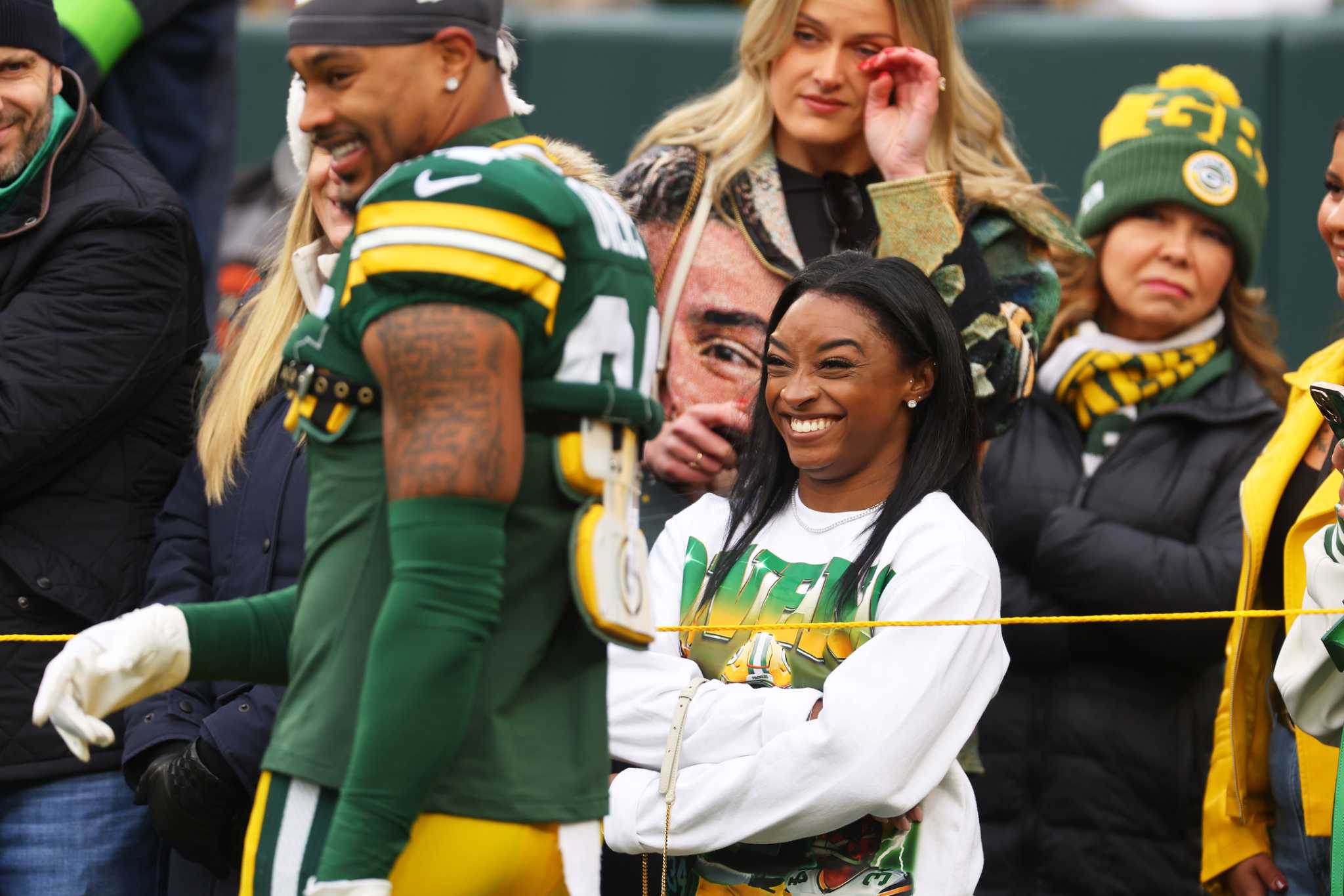 Simone Biles at Packers game Gymnast supports husband Jonathan Owens