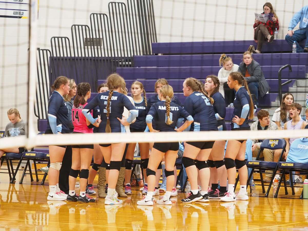 Onekama volleyball defeats Brethren in district opener