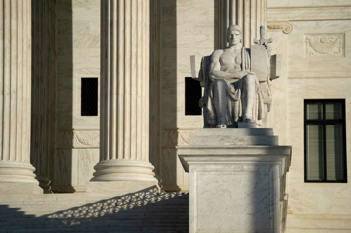 U.S. Supreme Court to decide if public officials can block critics on  social media