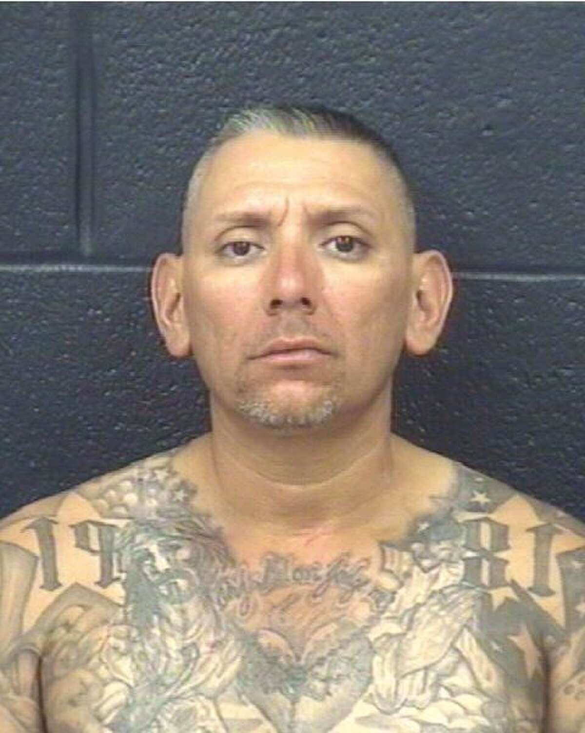 Illinois Crime Stoppers Most Wanted - m2g6fhr