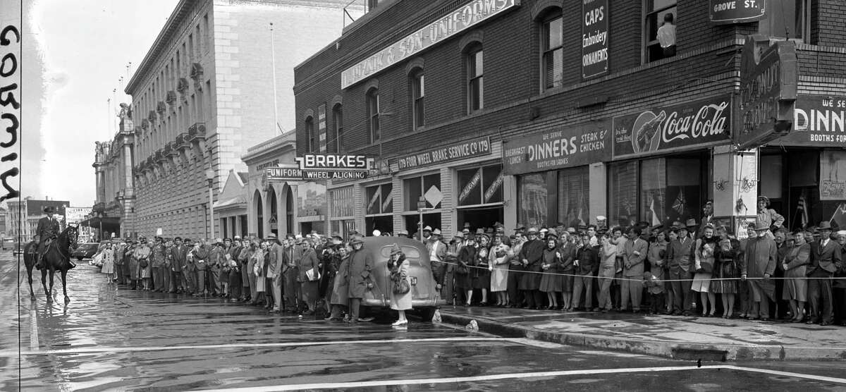 April 25, 1945: Crowds near Union Square in San Francisco gather to meet dignitaries as 50 nations convened to create the United Nations.