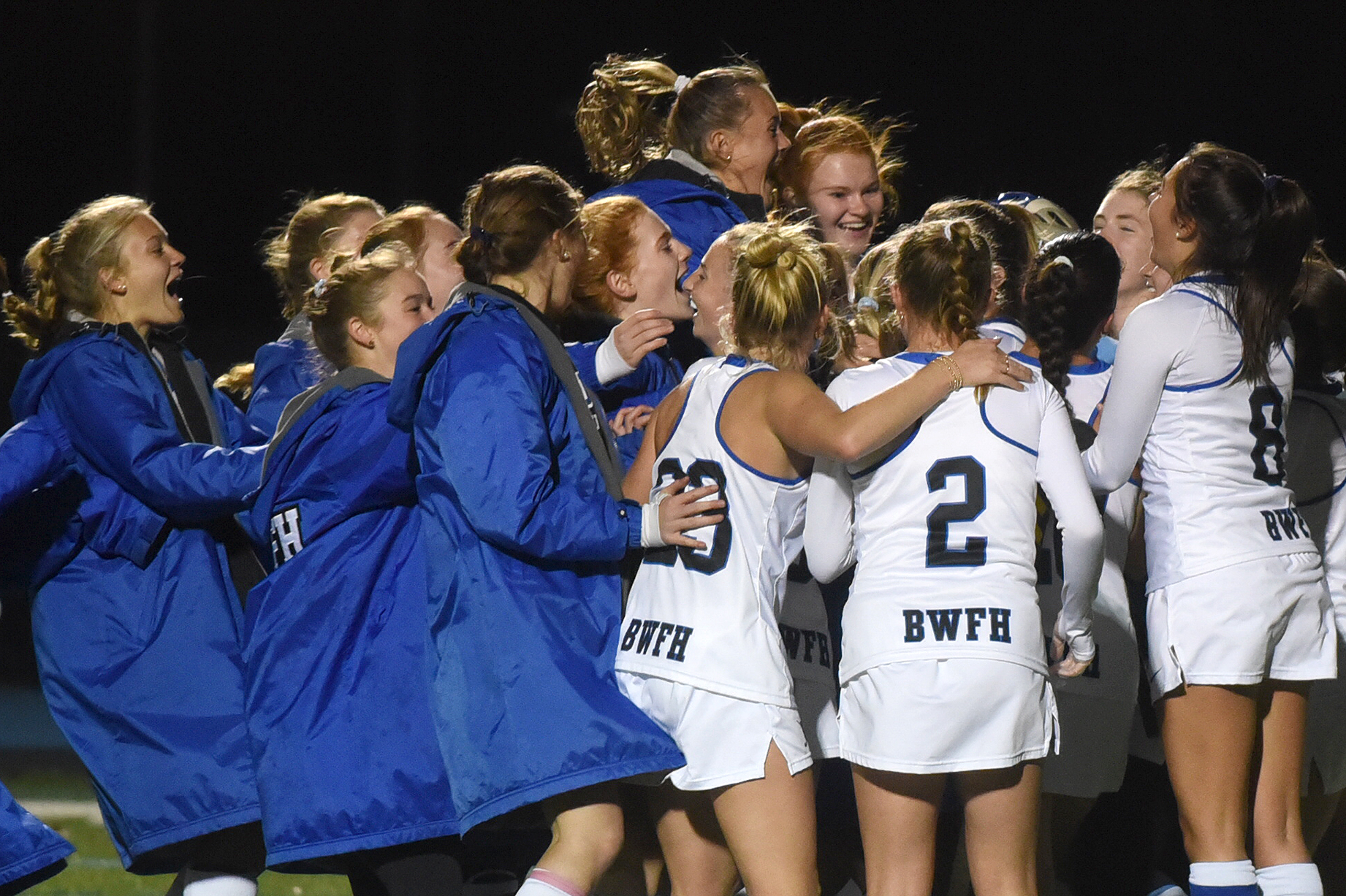 Darien field hockey zips Staples, wins sixth straight FCIAC crown