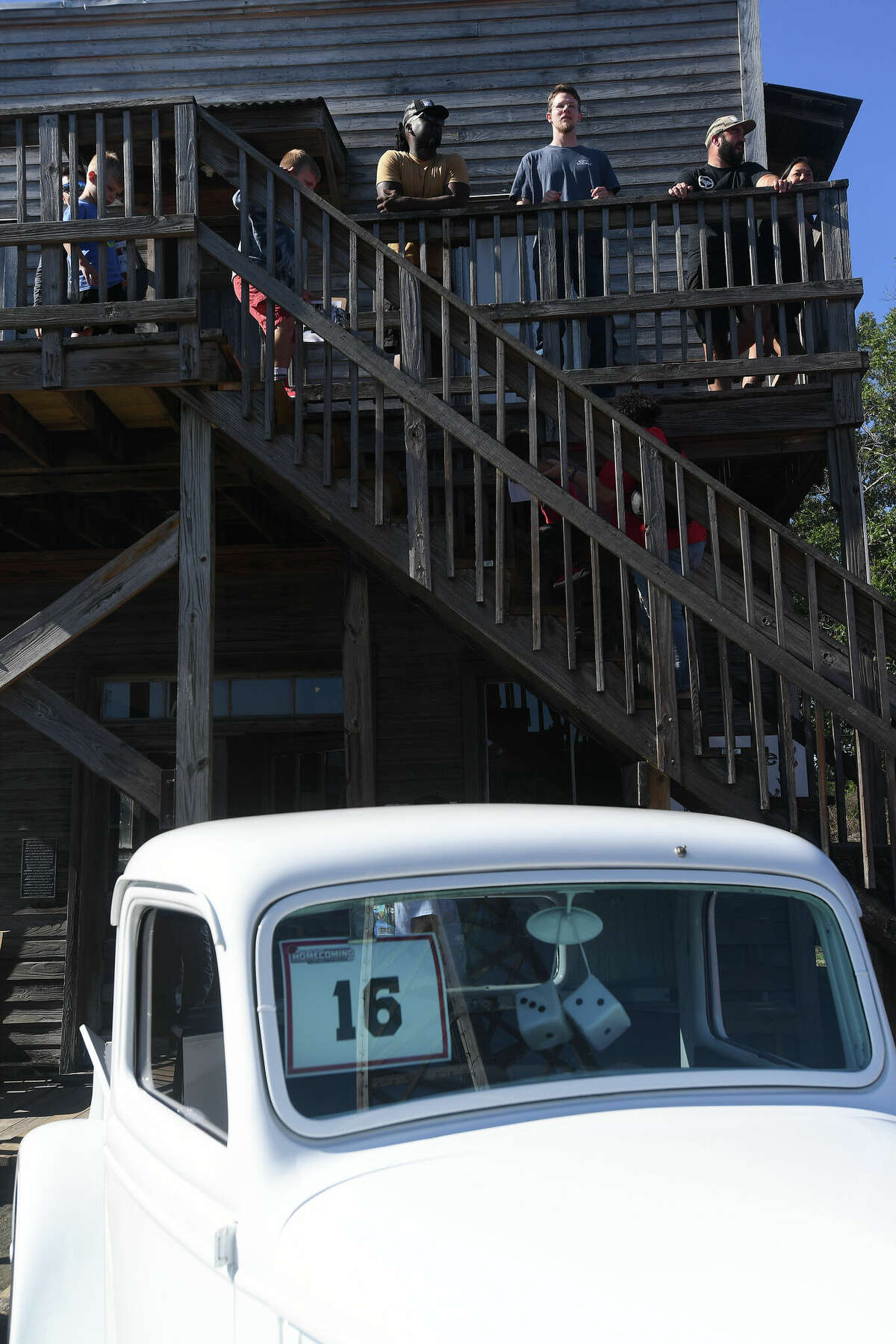 Spindletop Museum holds classic car show for Lamar
