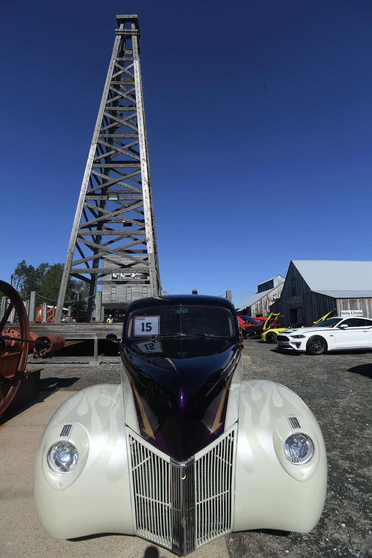 Spindletop Museum holds classic car show for Lamar