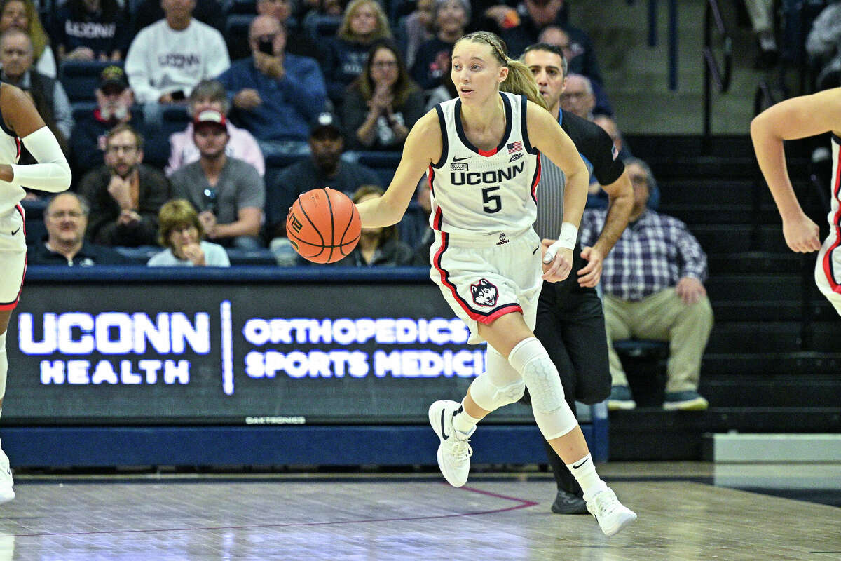 Paige Bueckers returned for UConn's exhibition game against Southern Connecticut on Saturday, Nov. 4, 2023 at Gampel Pavilion in Storrs.