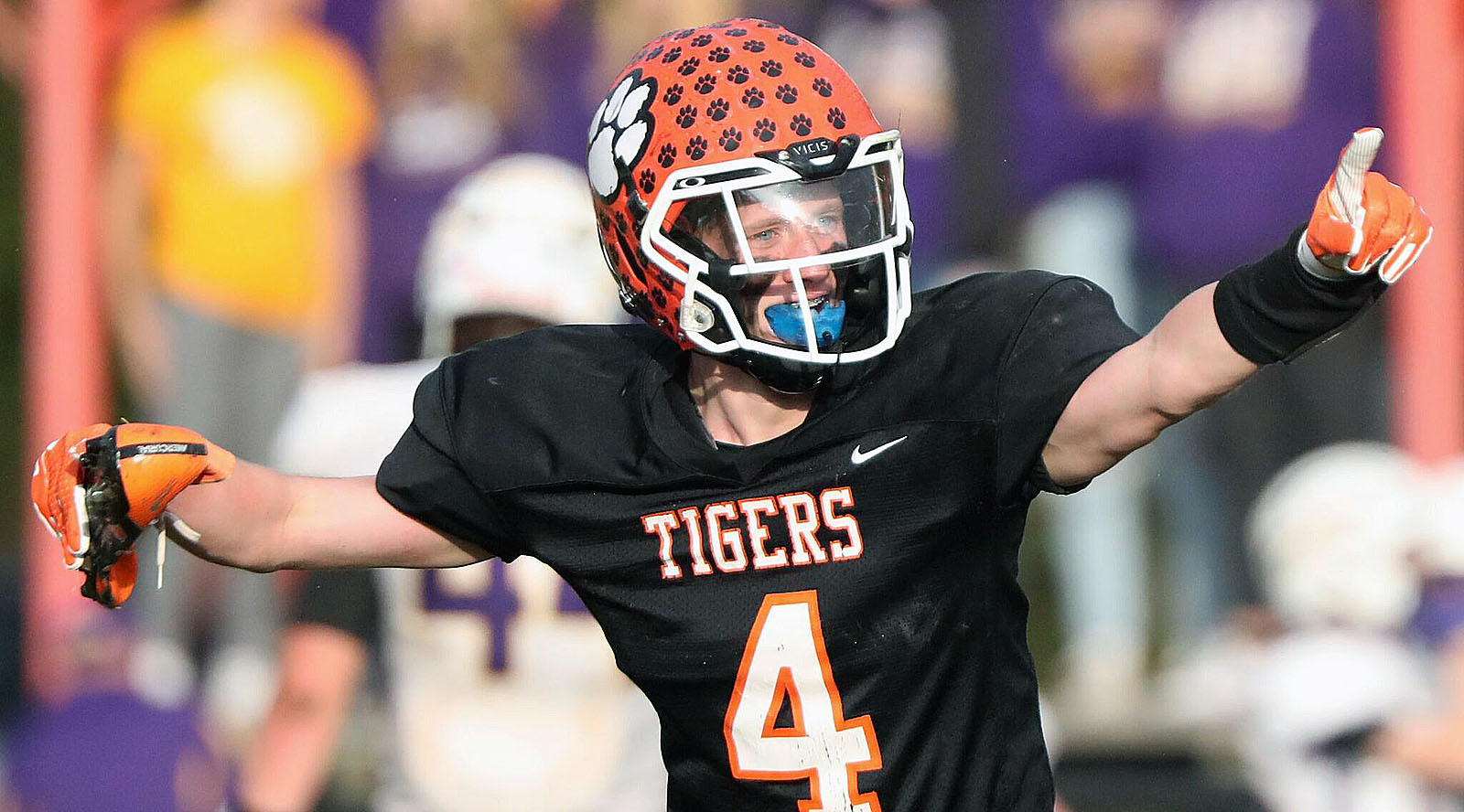 Greenfield scores on last play to edge Casey Westfield