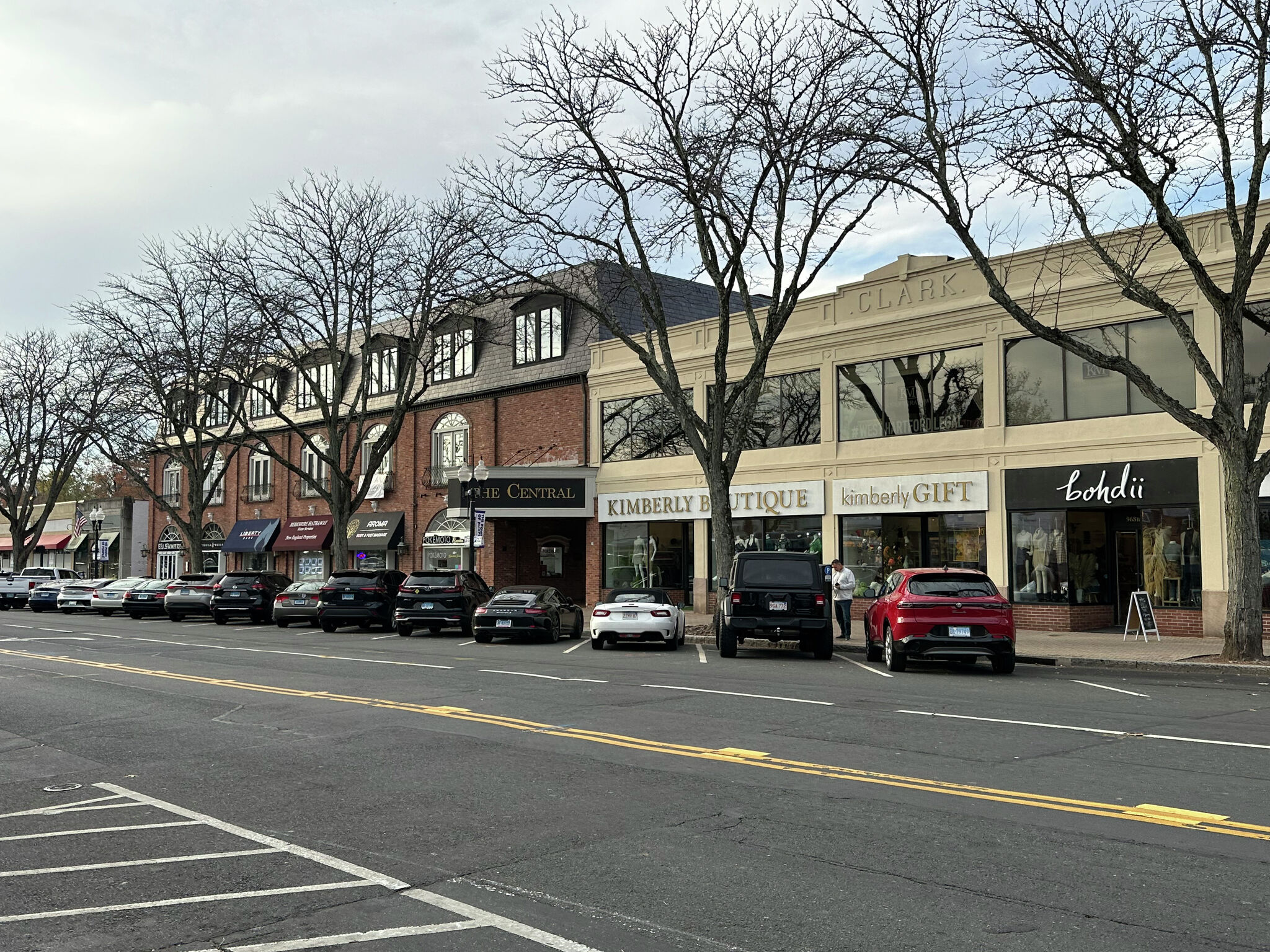 West Hartford Holiday Stroll returns for 36th year tonight