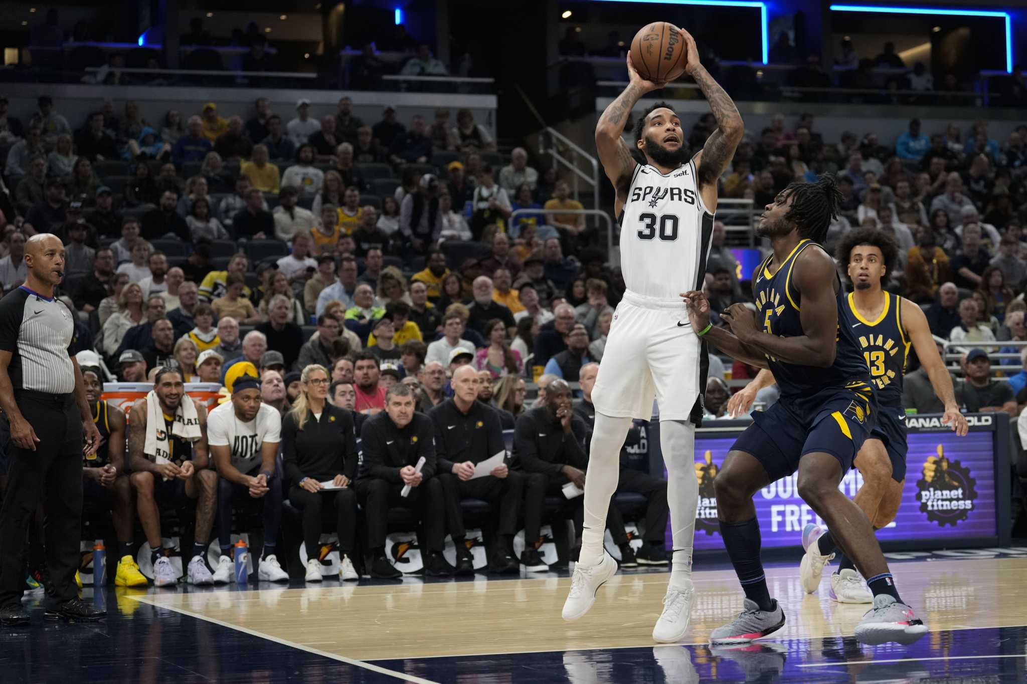 San Antonio Spurs’ Julian Champagnie tries to make most of spot start