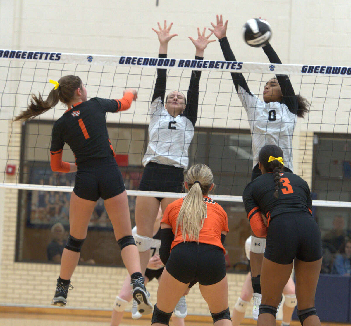 HS VOLLEYBALL Wink sweeps upstart Forsan in regional quarterfinals