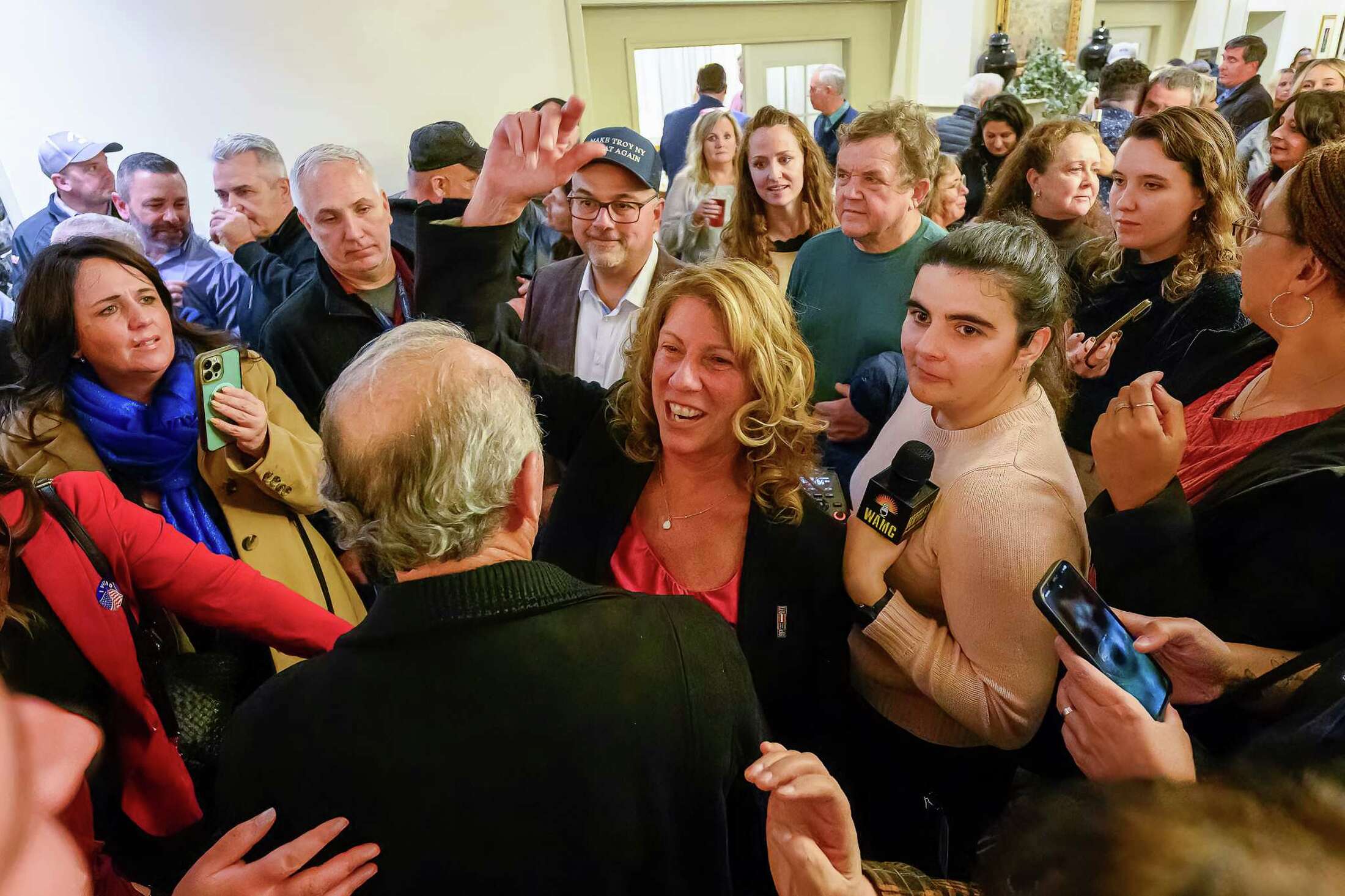 Republican Carmella Mantello Was Elected As Troys First Woman Mayor 7768