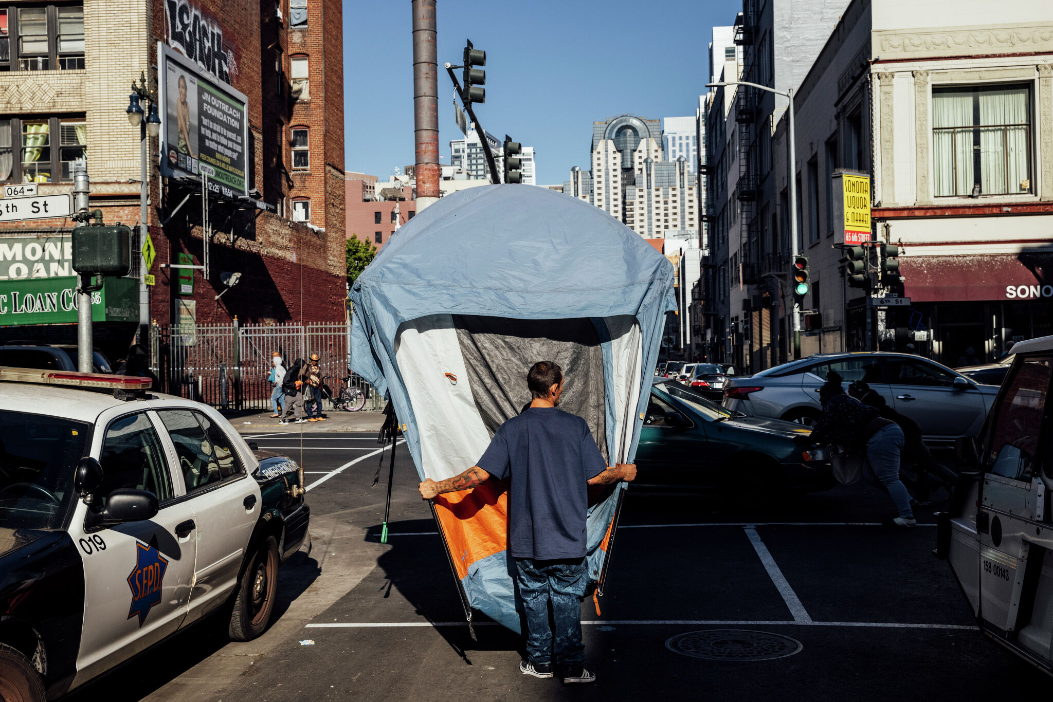亚太经合组织在旧金山：清理无家可归者聚集地是城市的首要任务