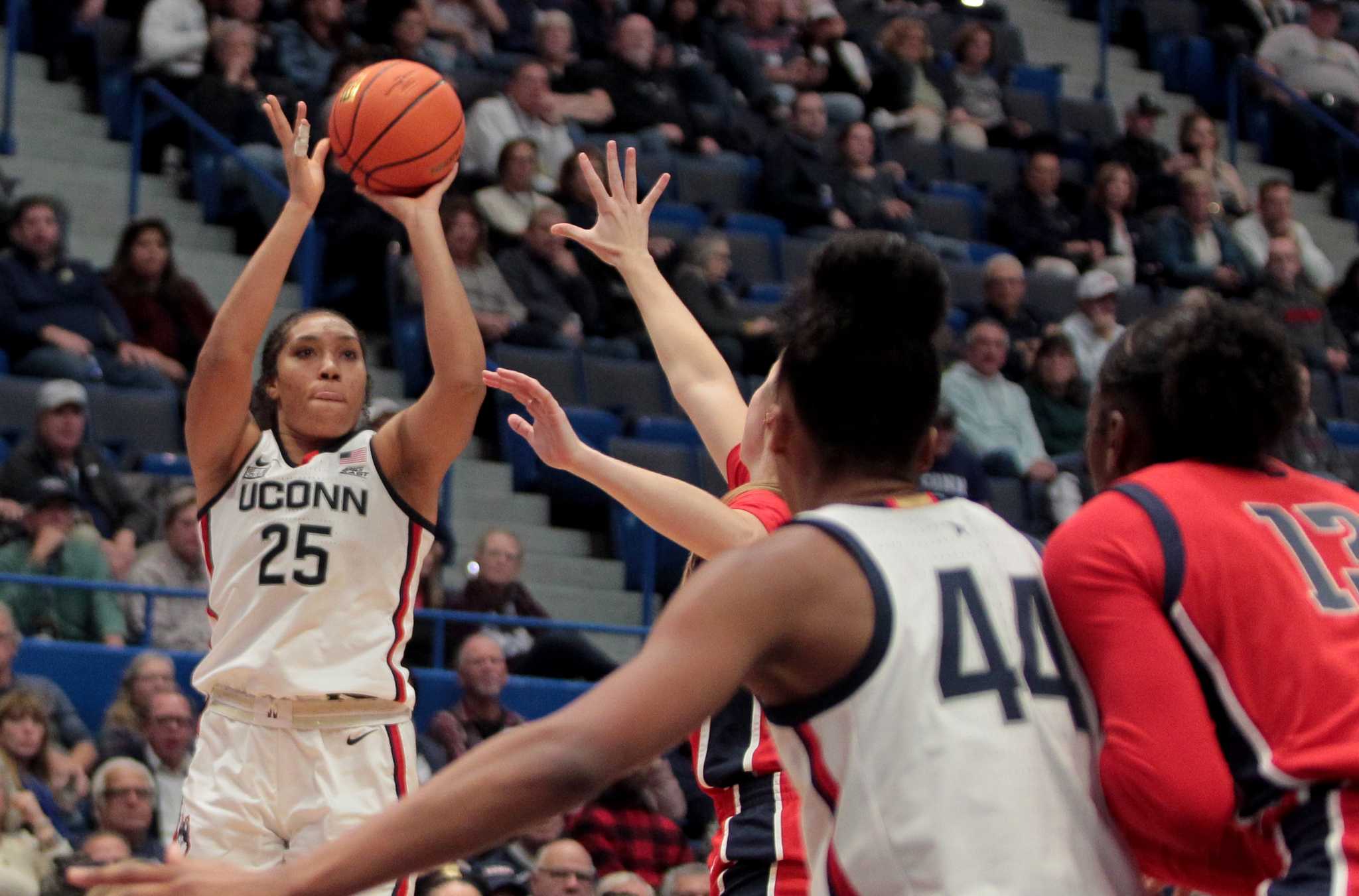 Uconn Women S Basketball Has Physical Test Against Nc State