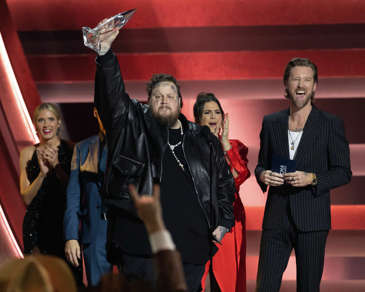 Jelly Roll wins Best New Artist, opens the CMAs 2023 with Wynonna Judd