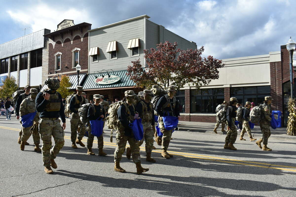 Big rapids veterans day parade