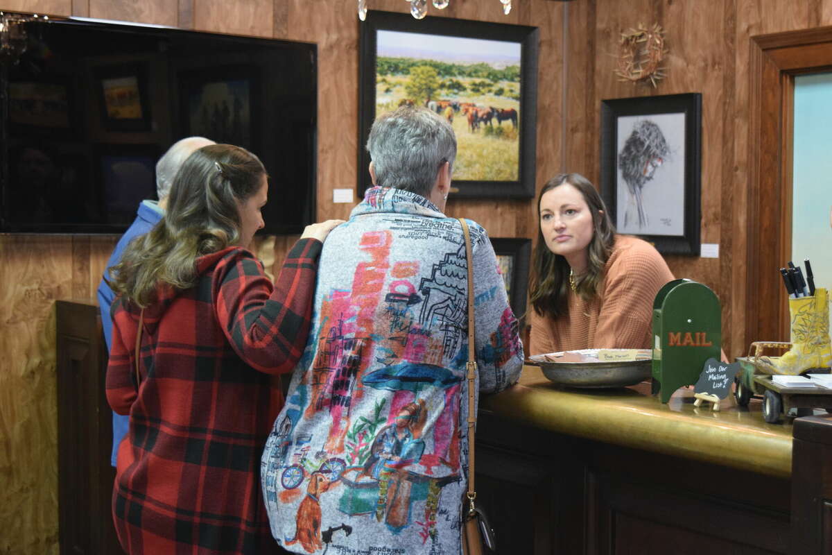 Kenneth Wyatt Galleries celebrates grand opening in Downtown Plainview