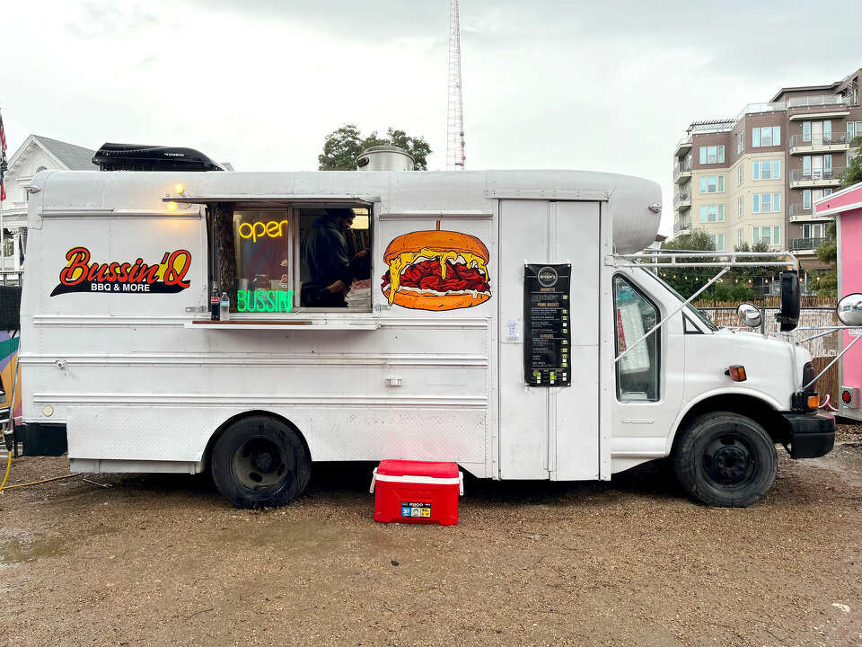San Antonio Food Truck Serves Dino Rib In A Burrito San Antonio Food Truck Serves Dino Rib In A Burrito