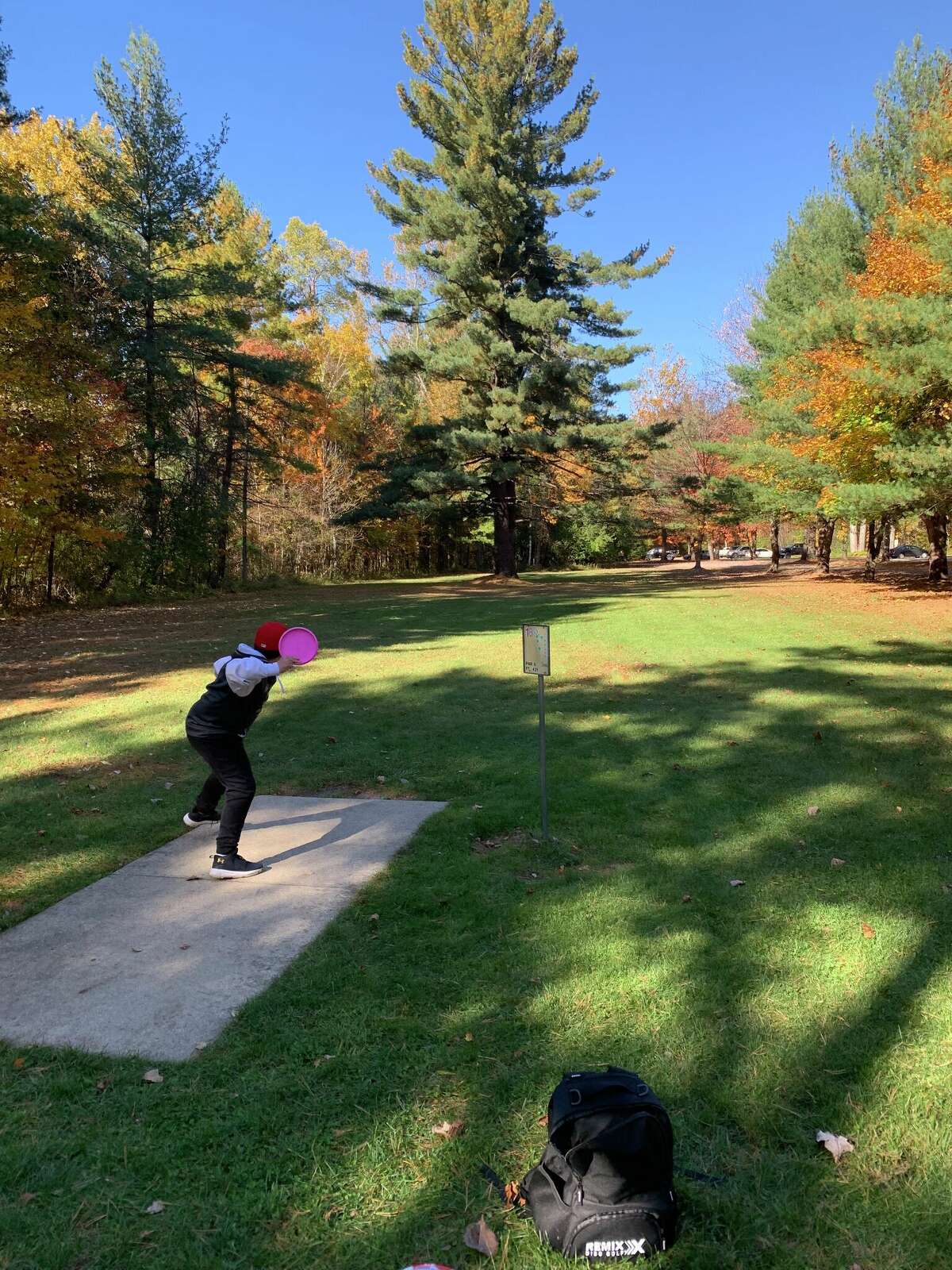 Locals start disc golf club, plan Nov. 19 charity tournament Locals start disc golf club, plan Nov. 19 charity tournament