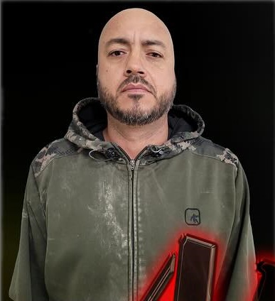 Wanted man arrested in Laredo while crossing the border illegally