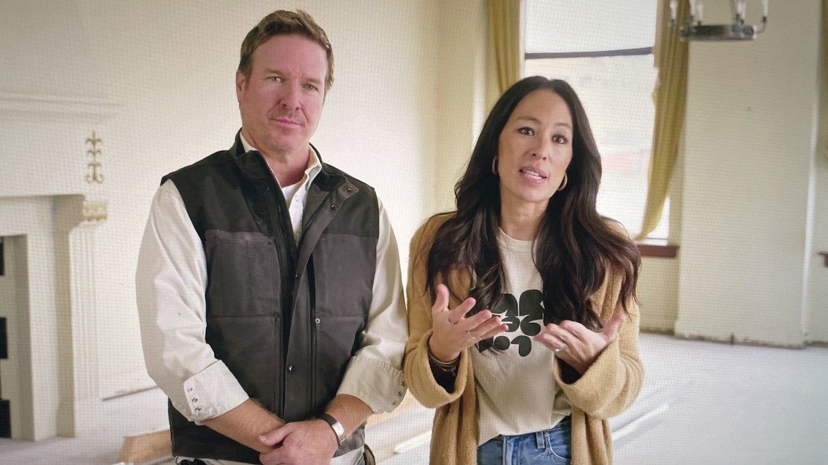 Chip and Joanna Gaines Return With a Whole New Kind of Fixer-Upper, One ...