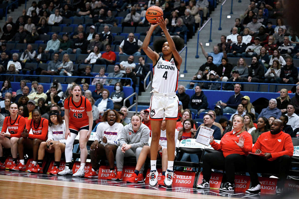 UConn Basketball's Qadence Samuels Wins Big East Freshman Award