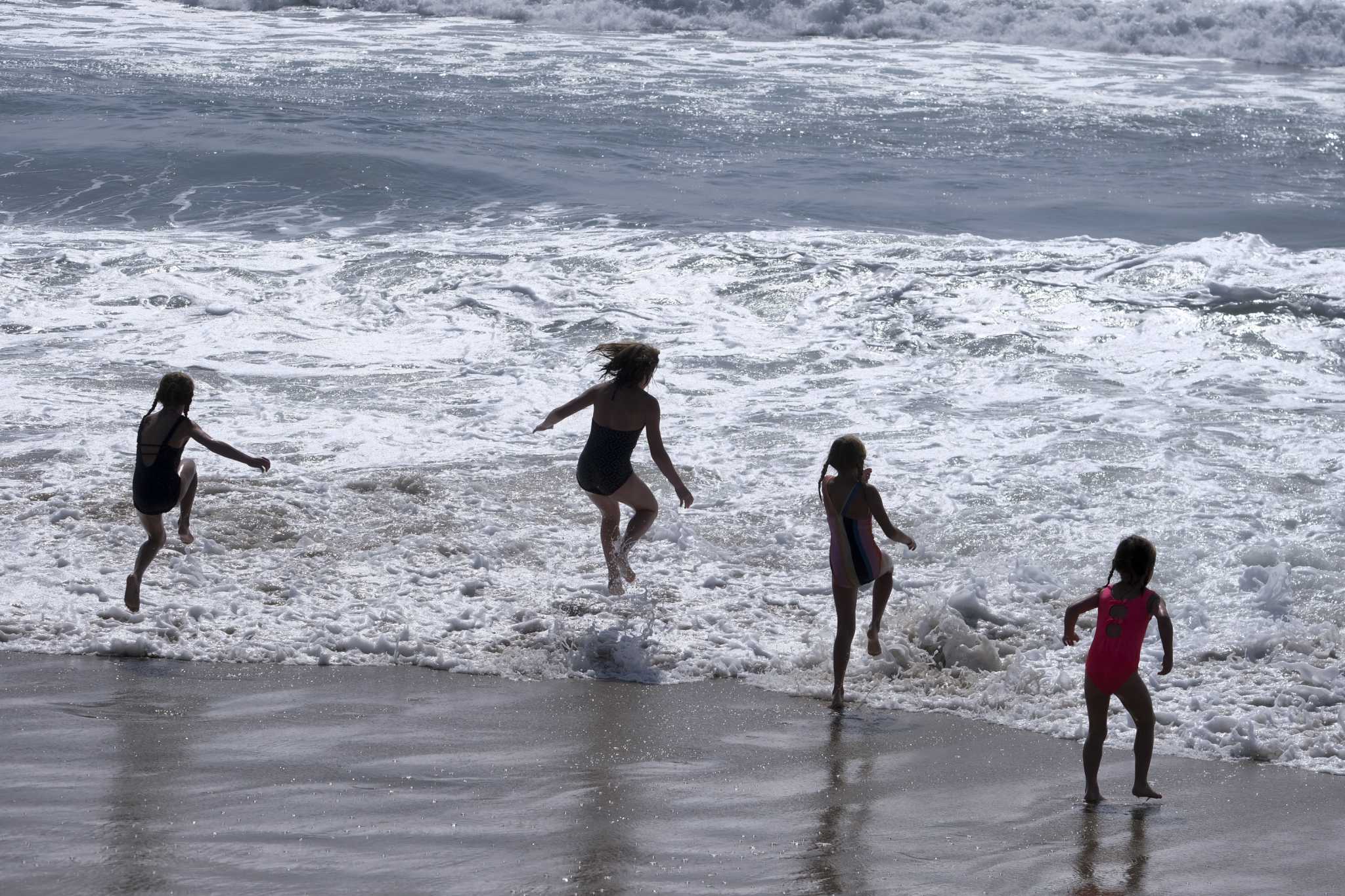 Huntington Beach must follow state housing laws, judge rules