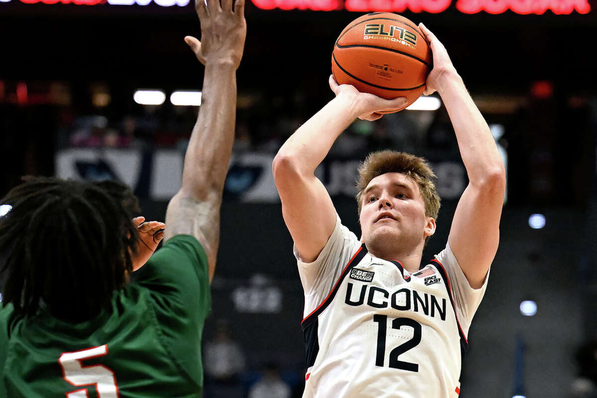 Cam Spencer leads UConn men's basketball to romp over MVSU