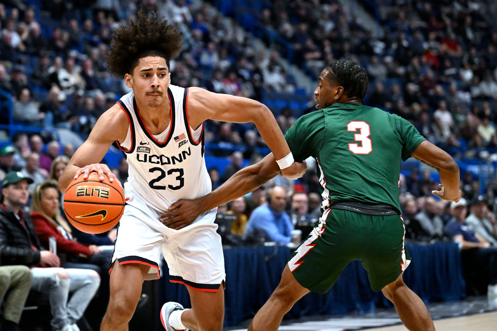 UConn's Jayden Ross is ready to contribute to the Huskies as a sophomore