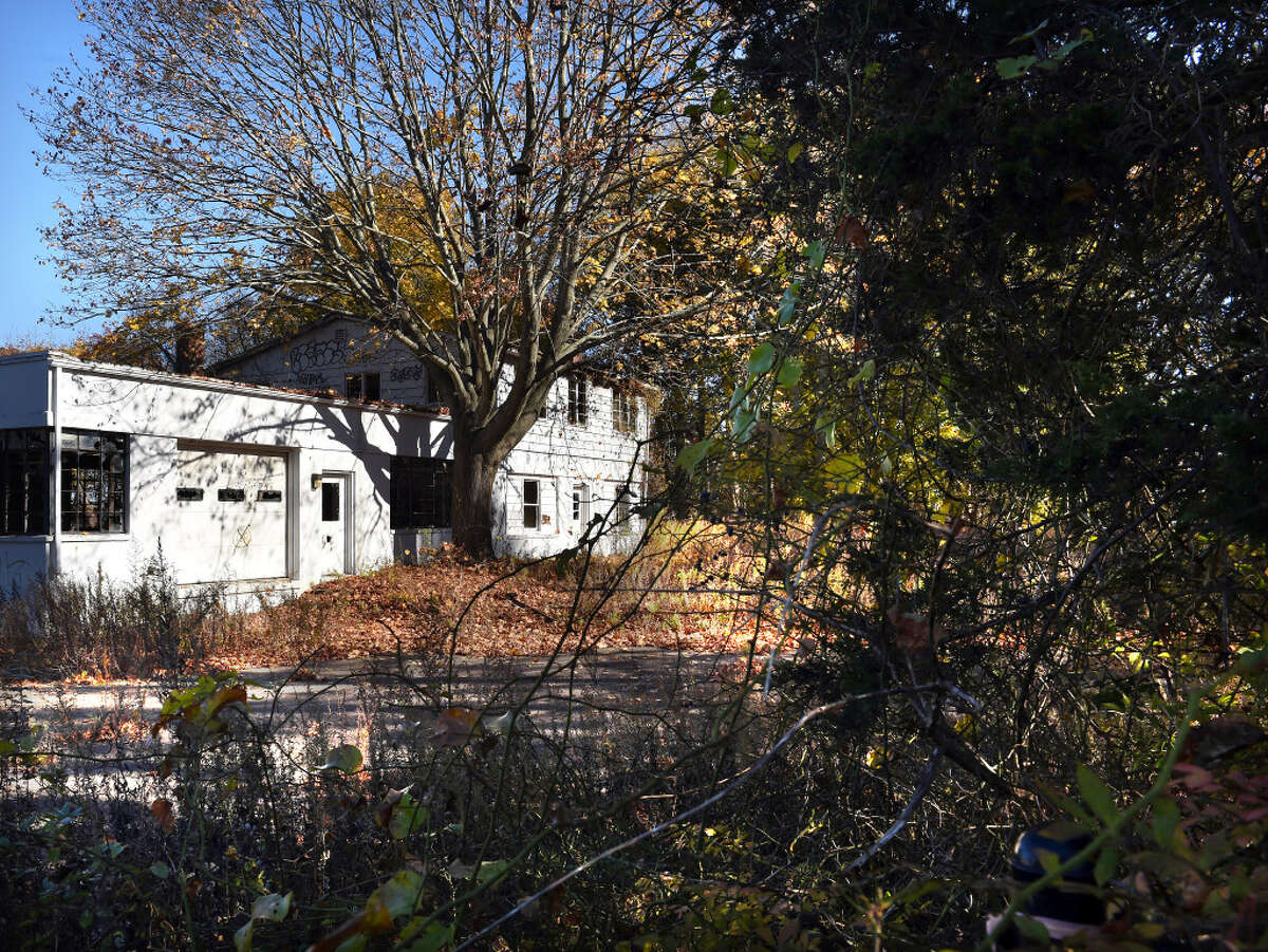 Old Saybrook OKs zone change allowing new homes on riverfront