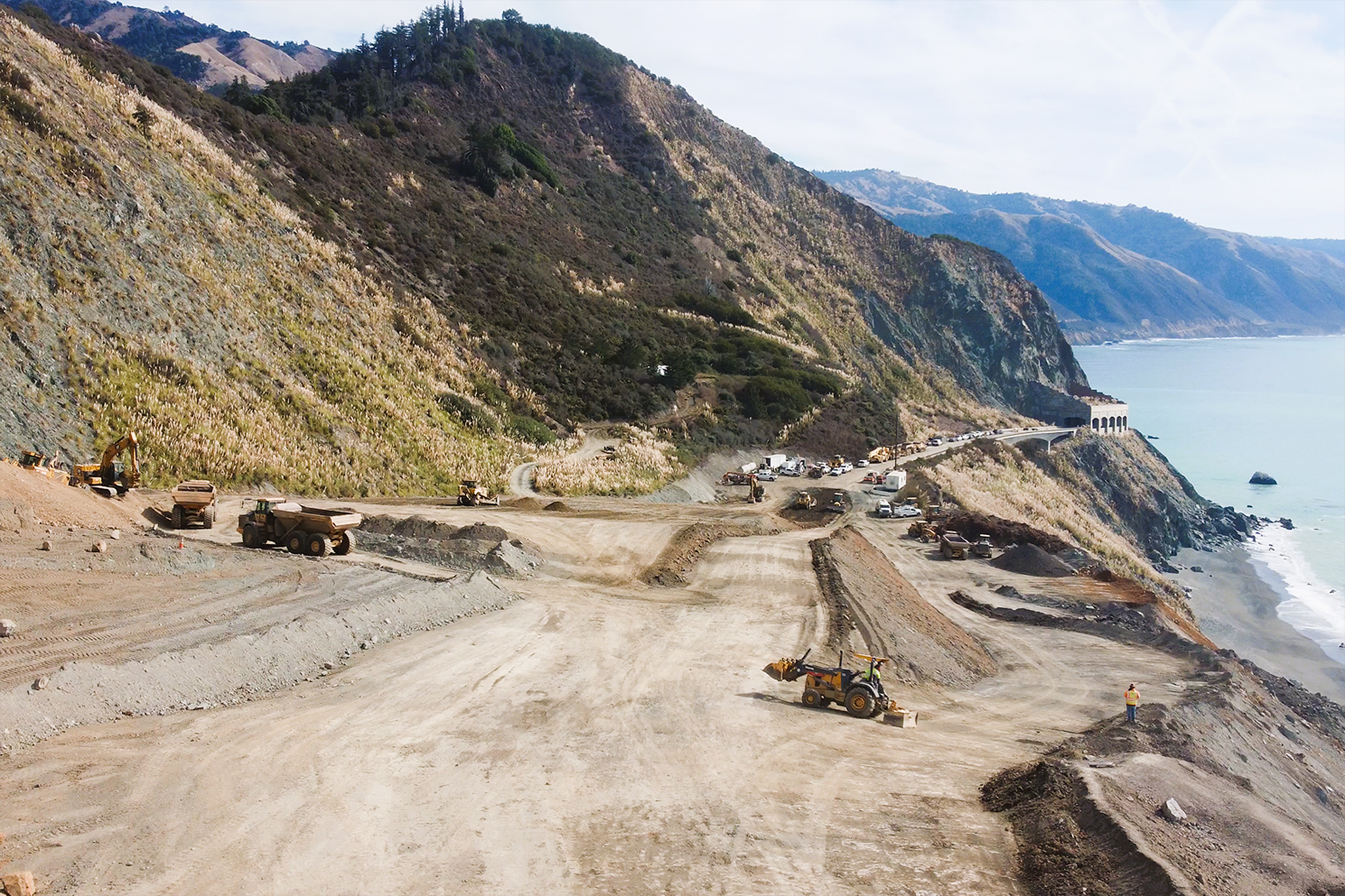 Caltrans crews unable to get Highway 1 open through Big Sur