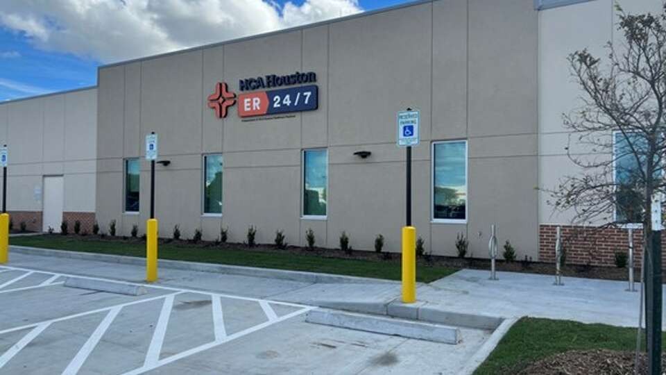 HCA Houston Healthcare opened a new 24-hour emergency room, located at 14476 Hillcroft Avenue in Houston, in partnership with its Pearland hospital.