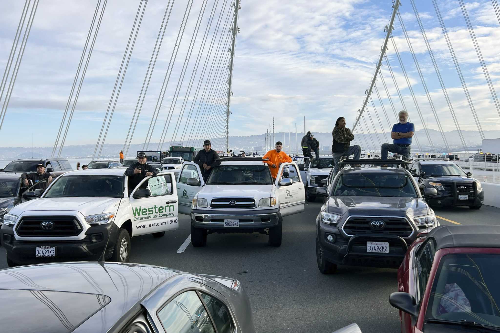 抗议关闭海湾大桥，APEC交通延误，UCSF移植器官