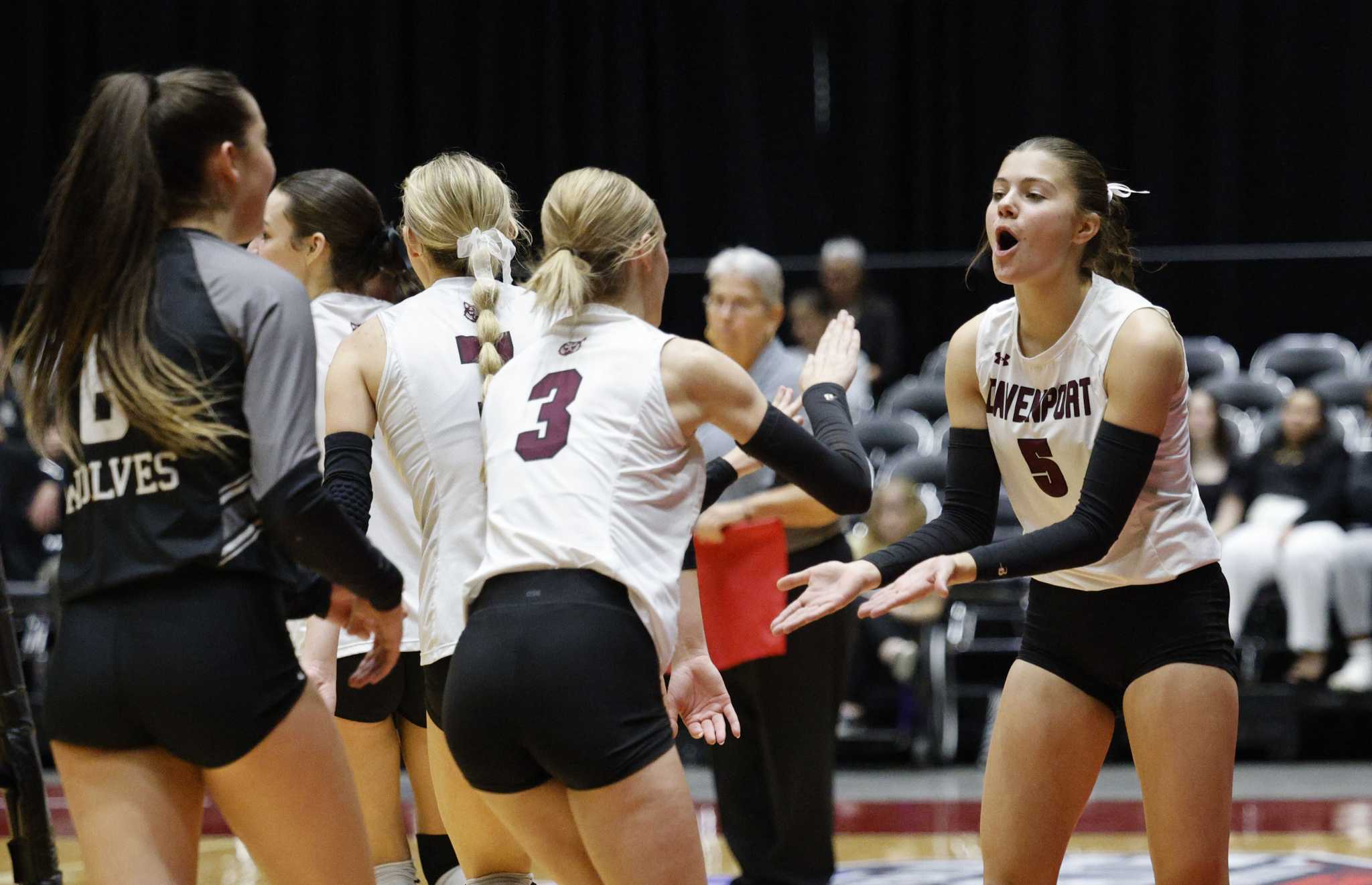Davenport volleyball sweeps past Celina in Class 4A state semifinals