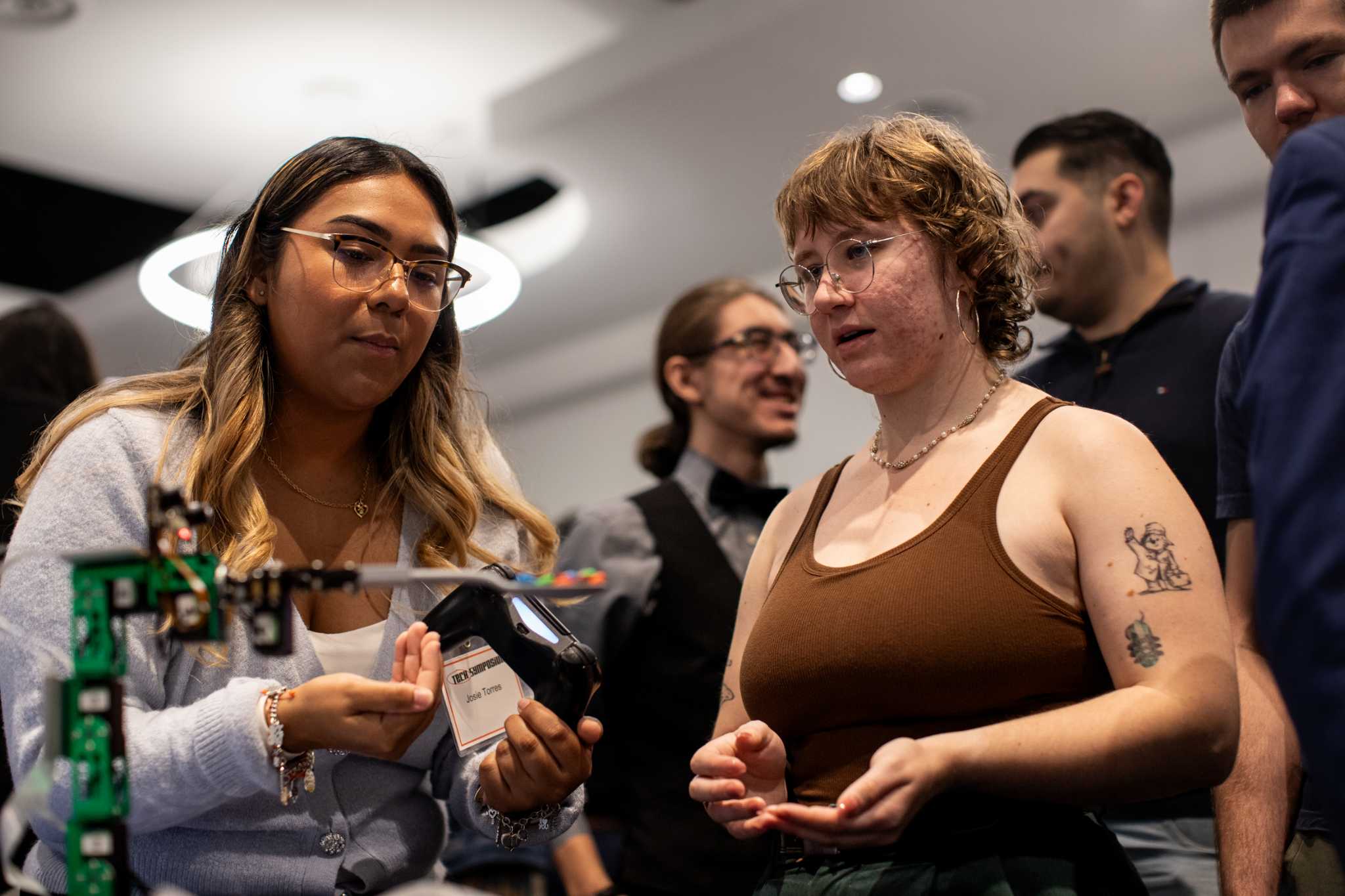 UTSA Seniors Show Off High Tech Prototypes At Symposium   RawImage 