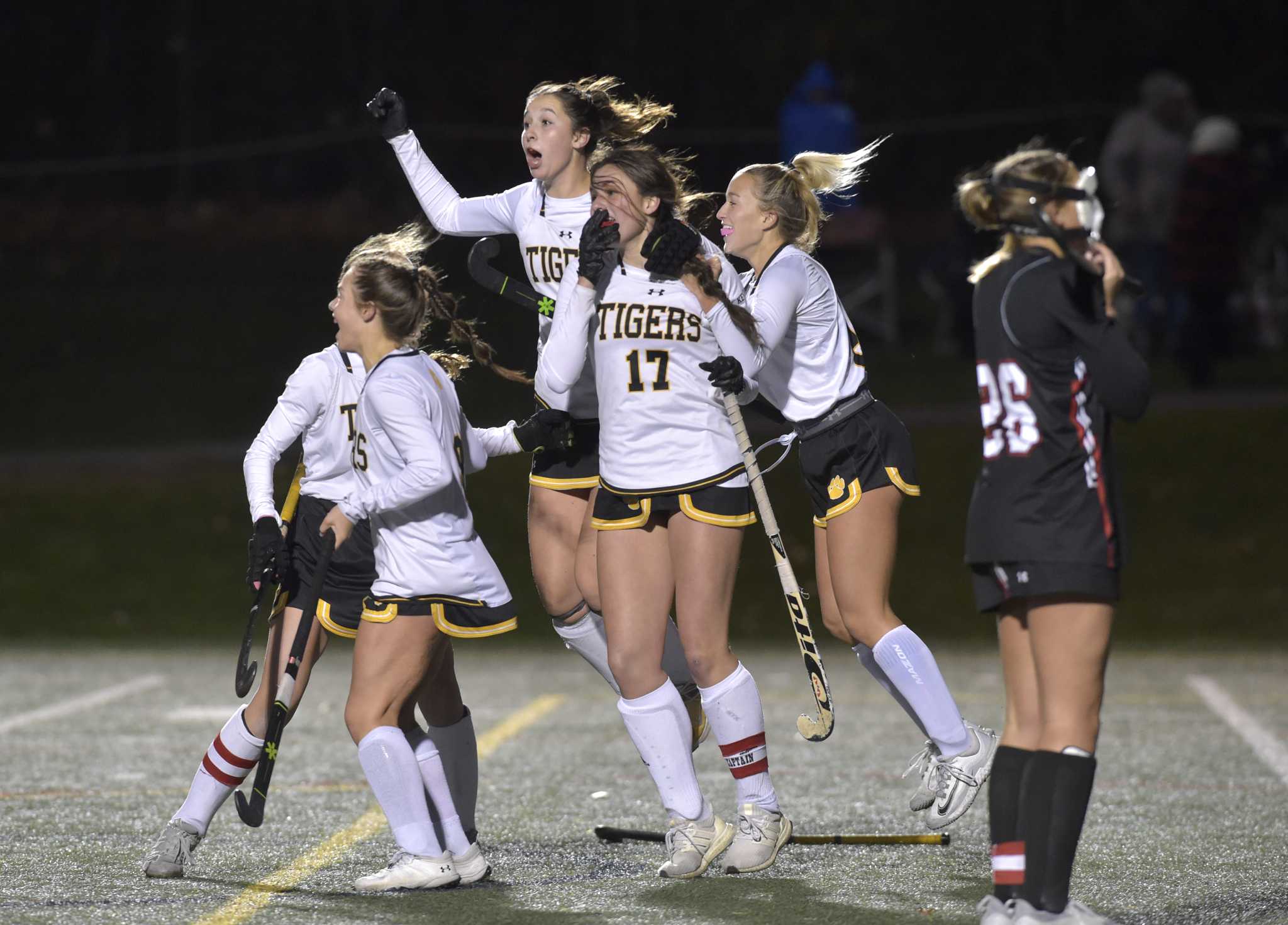 Hand High School field hockey defeats New Canaan on OT goal by