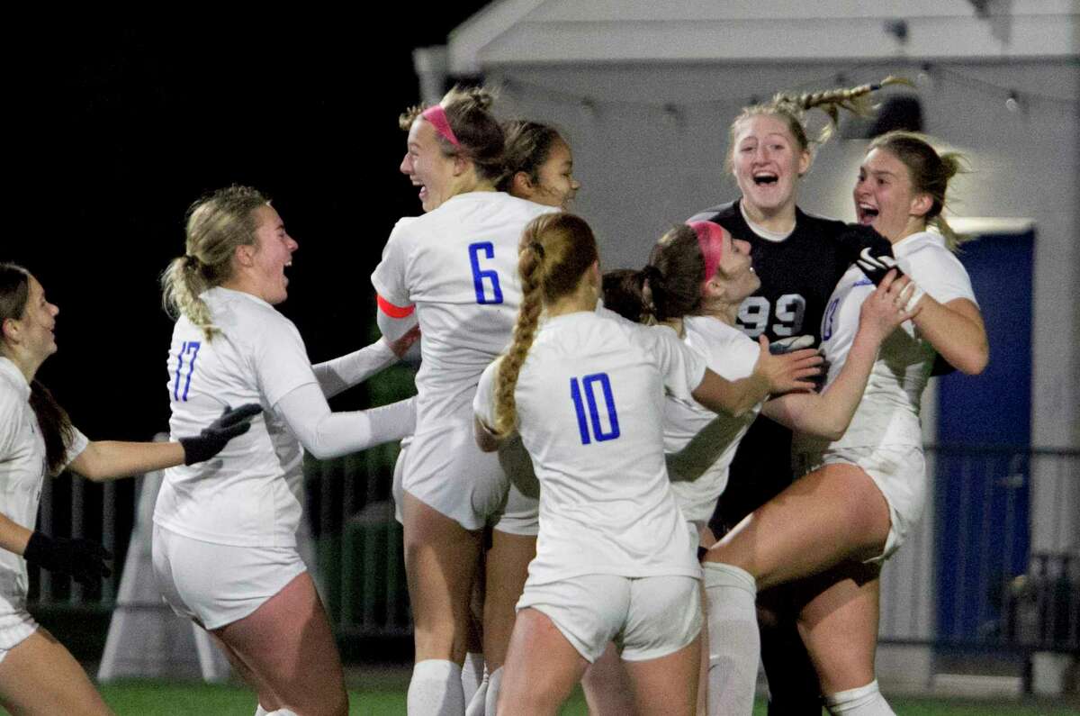 Bacon Academy girls soccer wins CT Class M championship in PKs