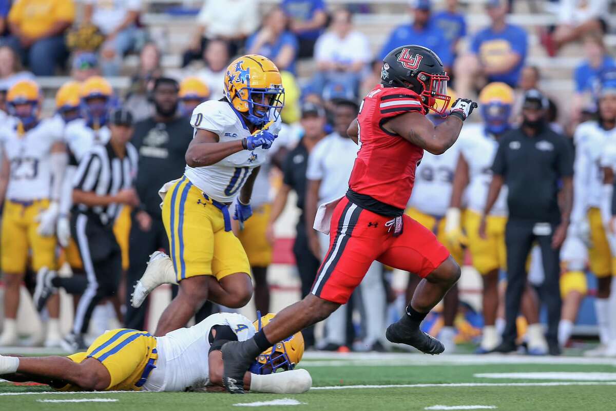 Lamar Cardinals bully McNeese Cowboys to secure winning season