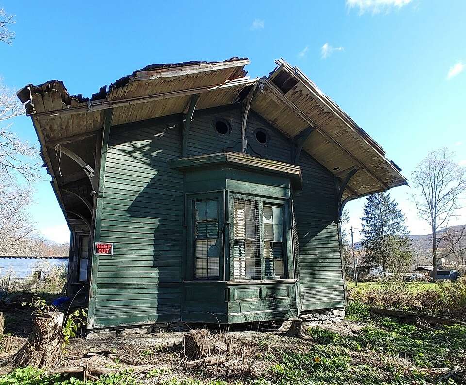 New Lebanon old train depot seeks next step in preservation