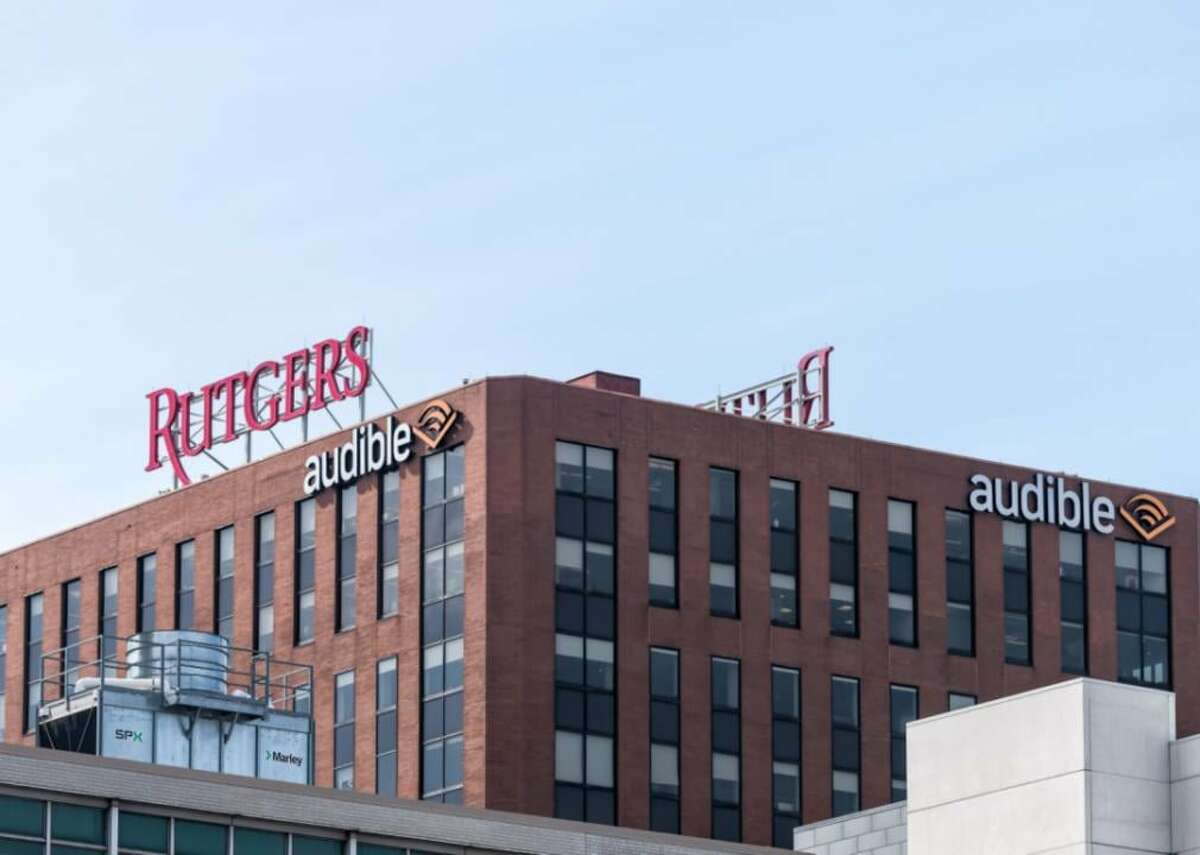 #43. Rutgers University-Newark - 40-year NPV: $1,425,000 - Median earnings after 10 years: $65,661 - Net-price: $14,109 - Graduation rate: 67% - Median debt: $19,000