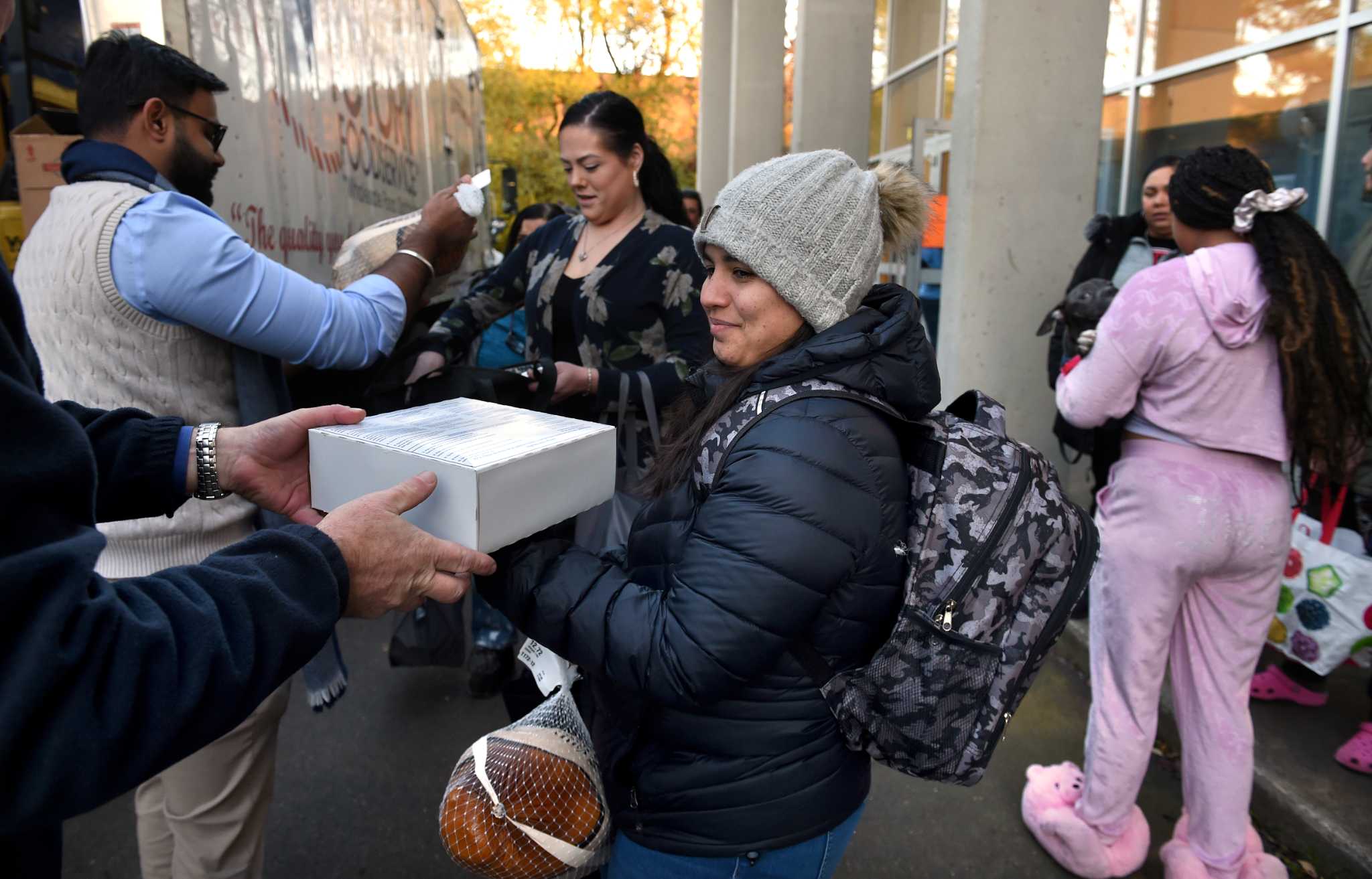 New Haven Public Schools Distributes 1 000 Thanksgiving Turkeys new-haven-public-schools-distributes-1-000-thanksgiving-turkeys